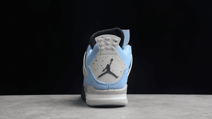 Jordan retro 4 university blue 4