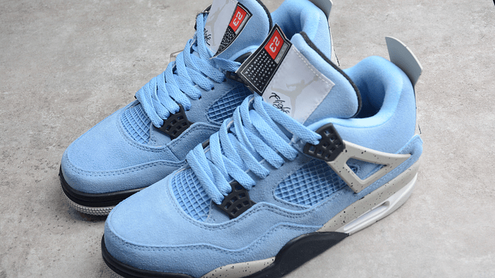 Jordan retro 4 university blue 5