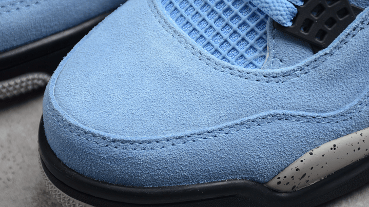 Jordan retro 4 university blue 6