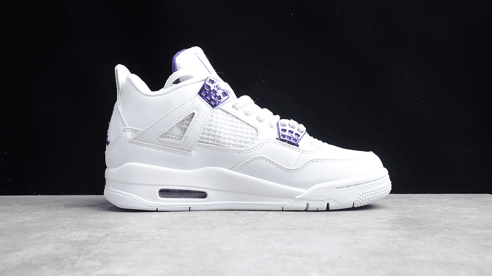 Jordan retro 4 metallic purple 2
