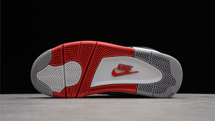 Jordan retro 4 fire red 3