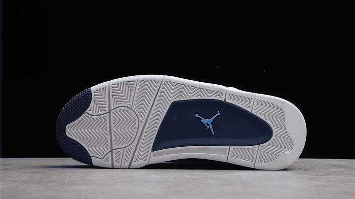 Jordan retro 4 Columbia 5