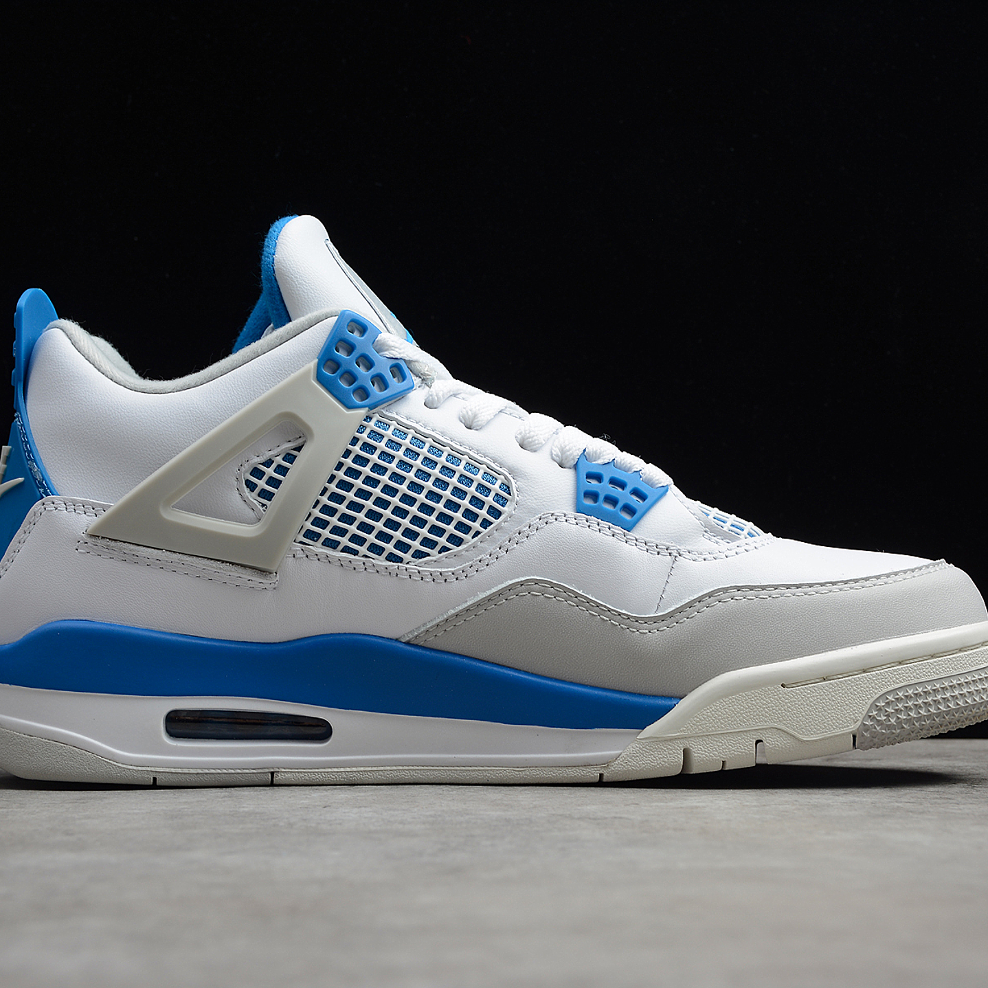 Jordan retro 4 military blue 2