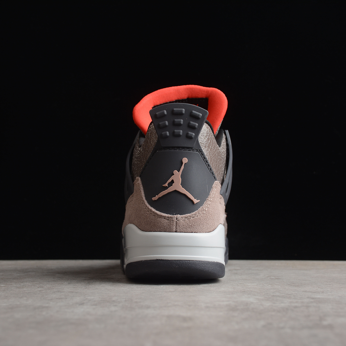 Jordan retro 4 Taupe Haze 4