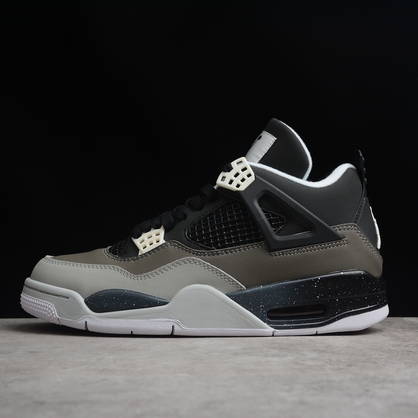 Jordan retro 4 Fear pack 1