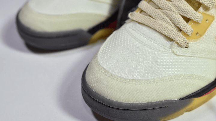 Jordan 5 x Off-white seal 3