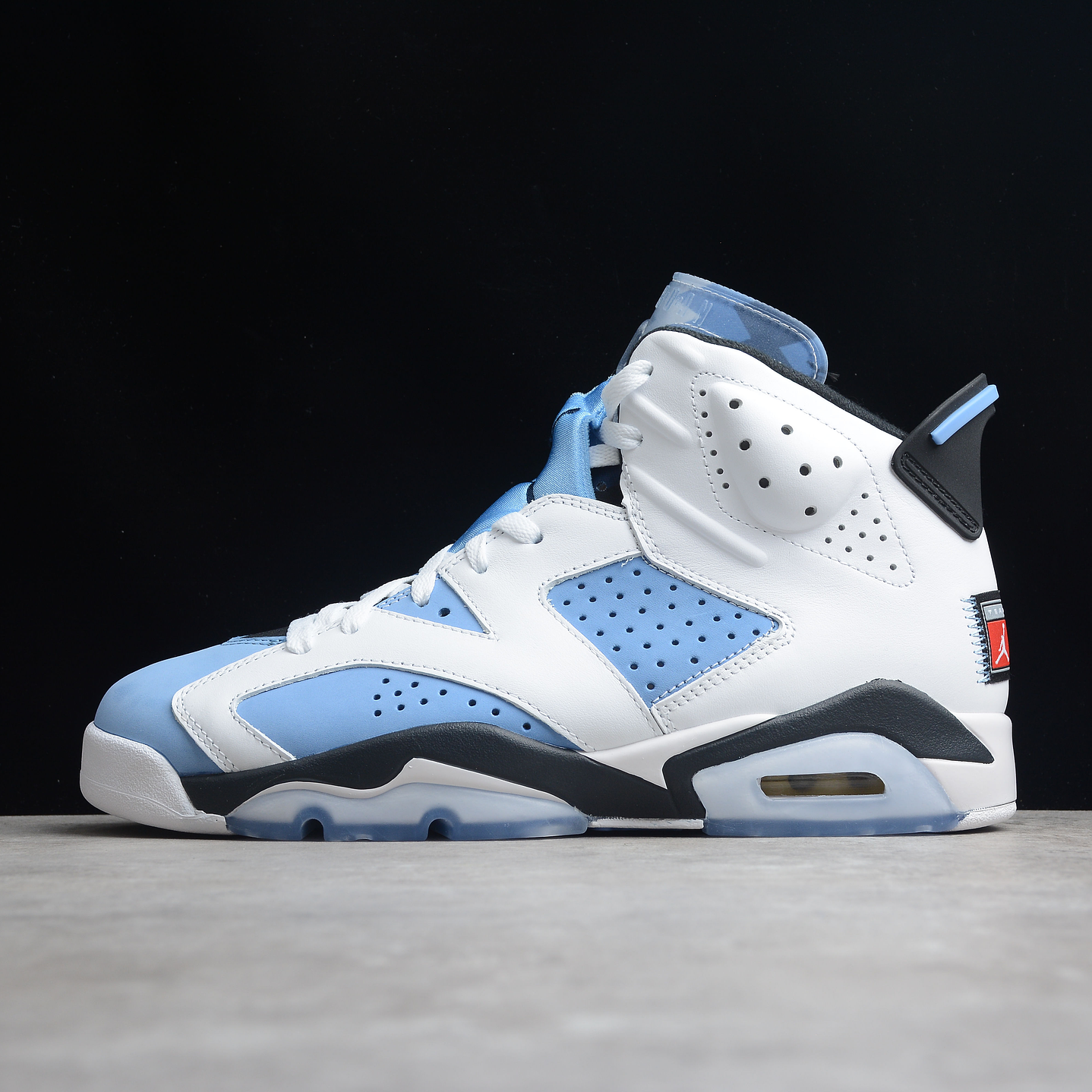 Jordan retro 6 UNC 1