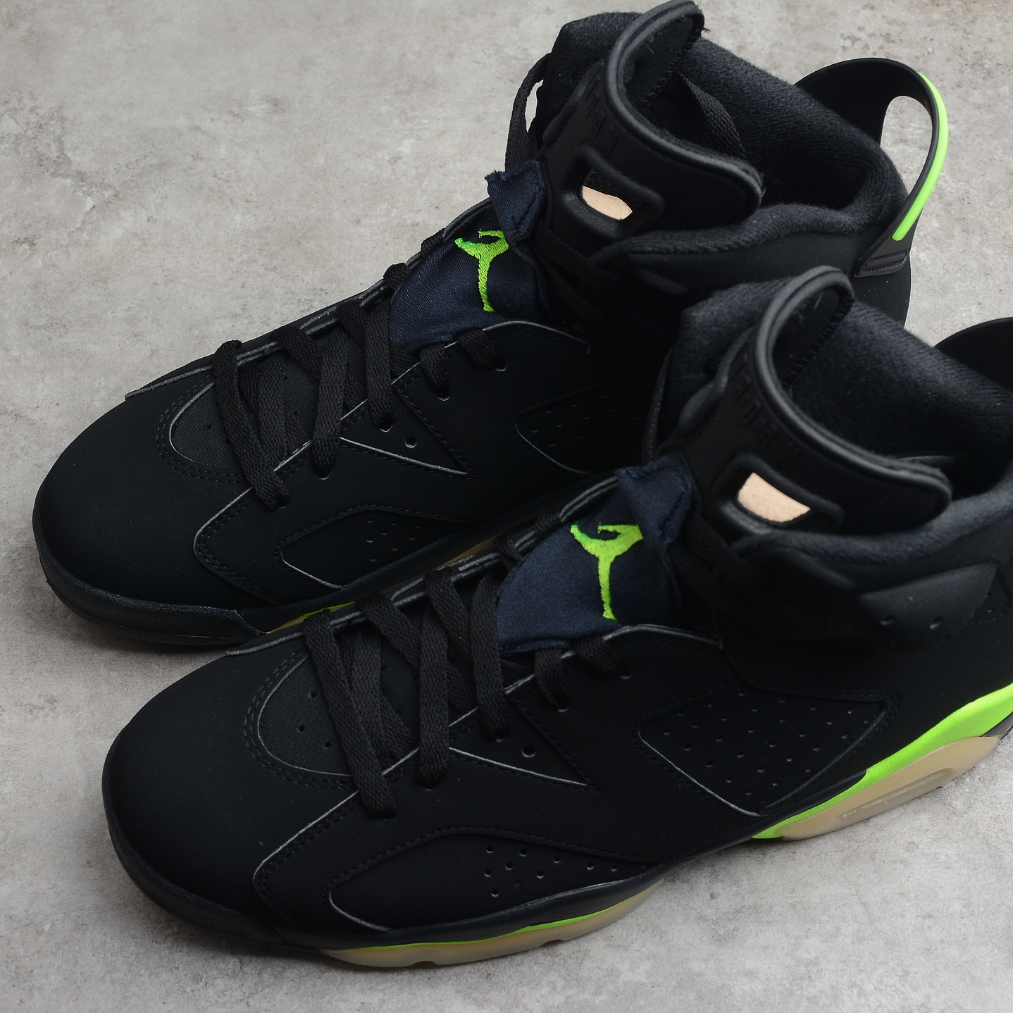 Jordan retro 6 Electric green 5