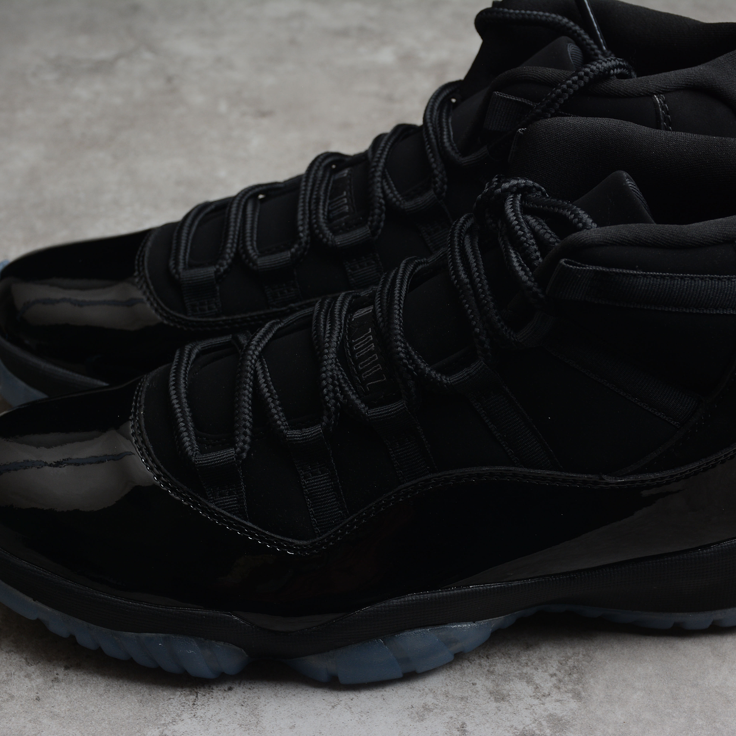 Jordan retro 11 cap and gown 5