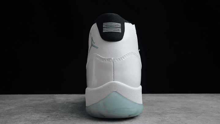 Jordan retro 11 legend blue 4