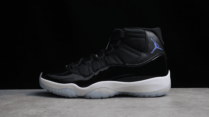 Jordan retro 11 space jam 1