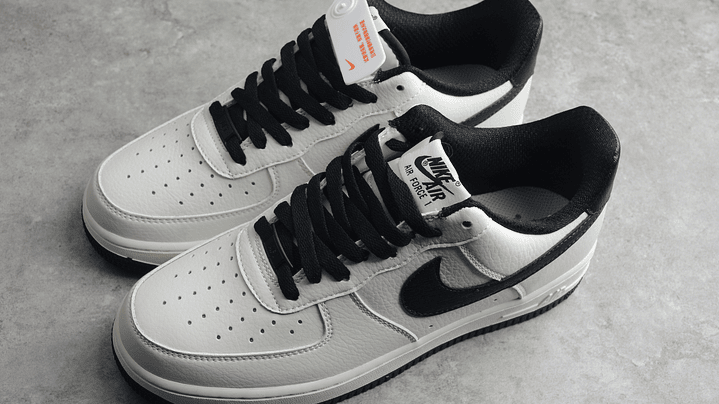 Air Force 1 white/black swoosh 5