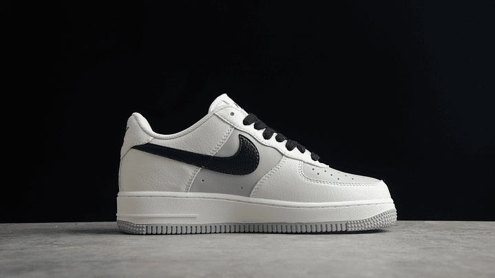 Air Force 1 pale grey 2
