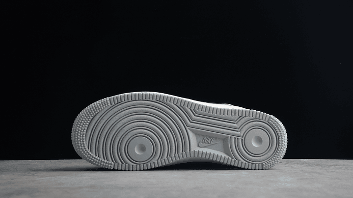 Air Force 1 pale grey 3