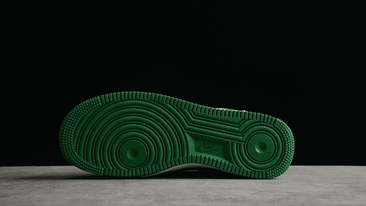 Air Force 1 x Louis vuitton green 3