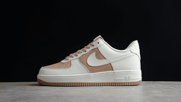 Air Force 1 white/beige 1