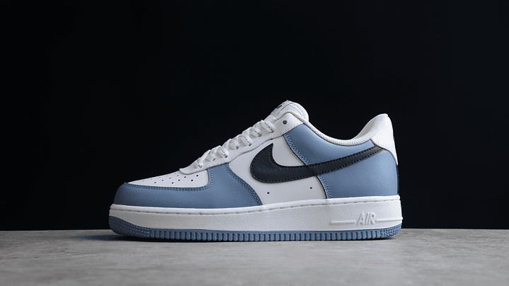 Air Force 1 blue/white/black 1