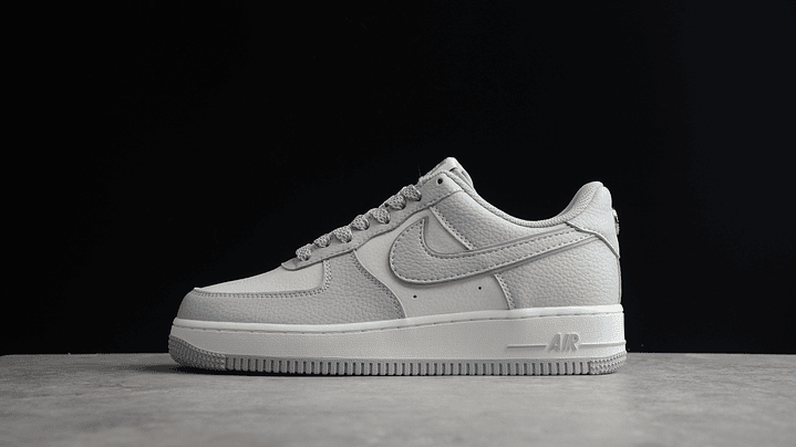 Air Force 1 grey & white 1