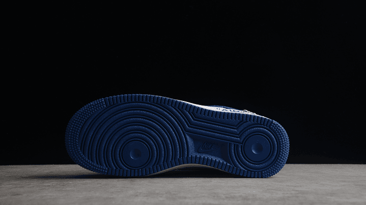 Air Force 1 x louis vuitton navy blue 3