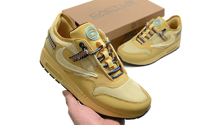 Air max 1 x Travis Scott saturn gold 5