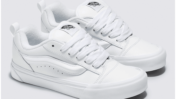 Vans Knu Skool triple white 2