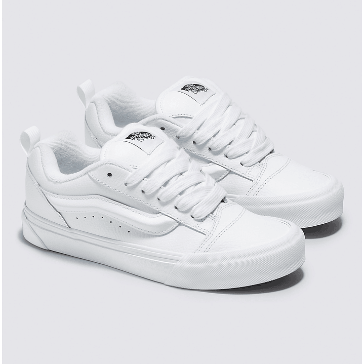 Vans Knu Skool triple white 2