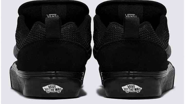 Vans Knu Skool triple black 4