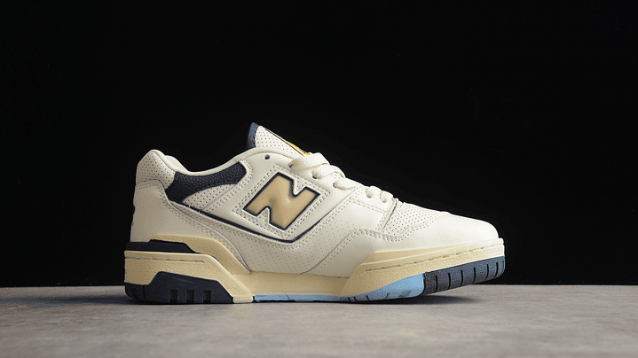 New balance 550 vintage vintage beige & sky blue 2