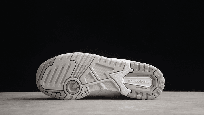 New balance 550 grey & white 3