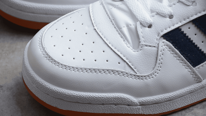 Adidas Forum navy & white gum 6