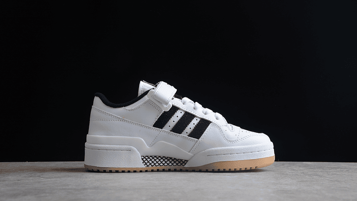 Adidas Forum white & black gum 2