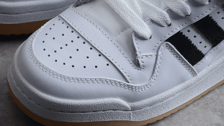 Adidas Forum white & black gum 6