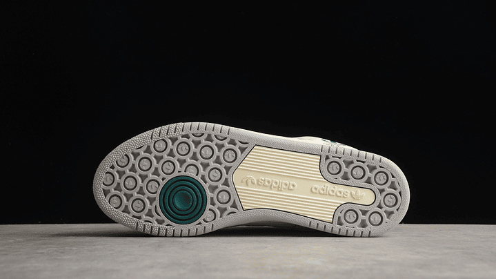 Adidas Forum cloud white green 2