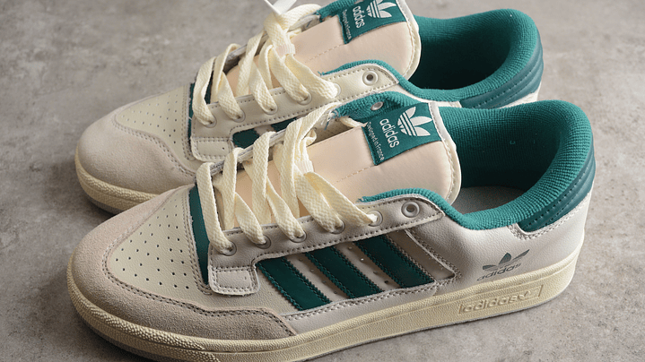 Adidas Forum cloud white green 4