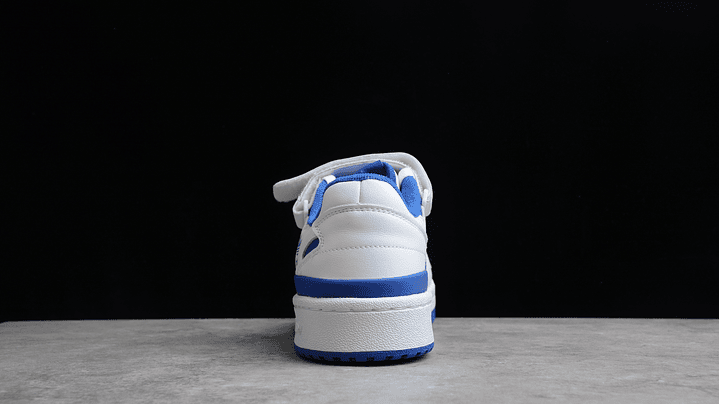 Adidas Forum white blue 4