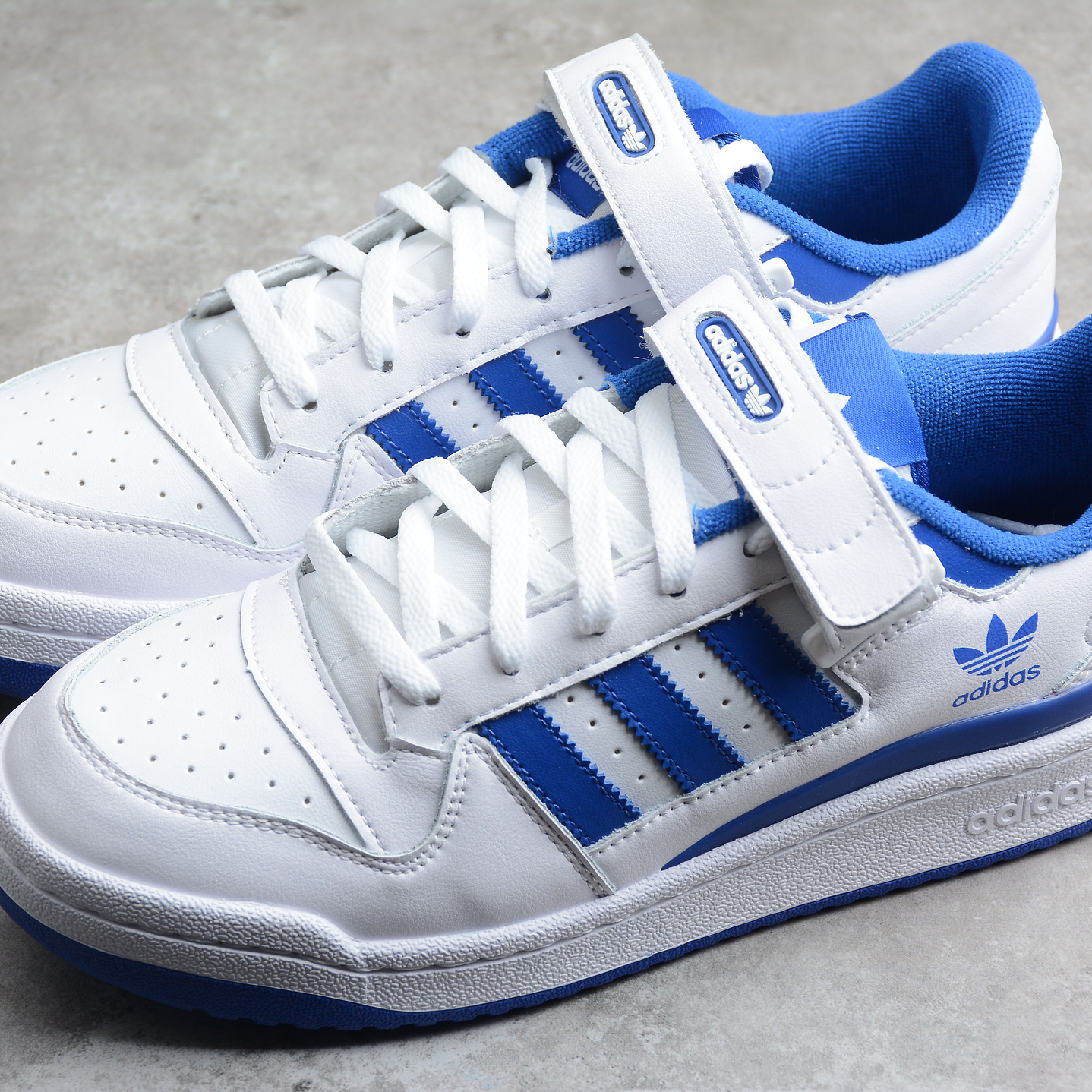 Adidas Forum white blue 5