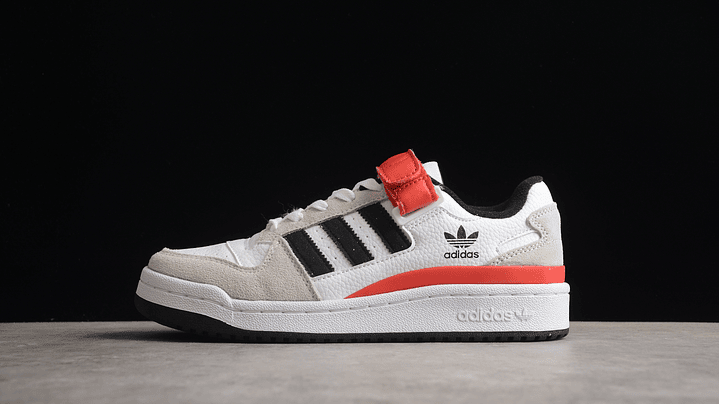 Adidas Forum  Goes classic 1