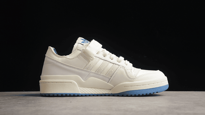 Adidas Forum white pulse blue 2
