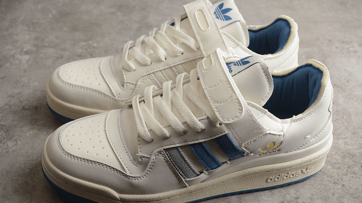 Adidas Forum white pulse blue 5