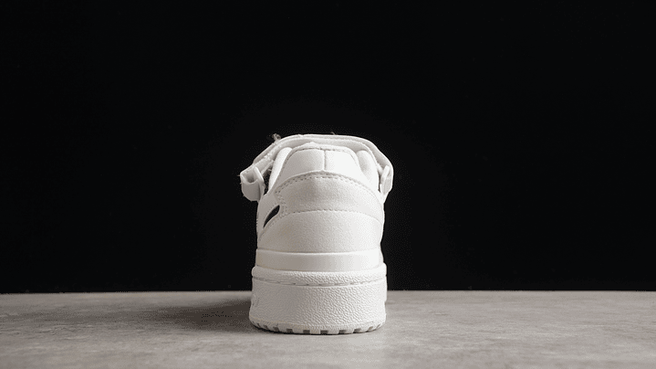 Adidas Forum white khaki 4