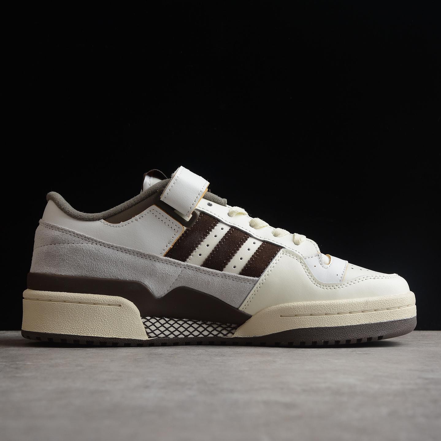 Adidas Forum white & brown 2