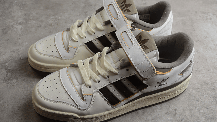 Adidas Forum white & brown 5