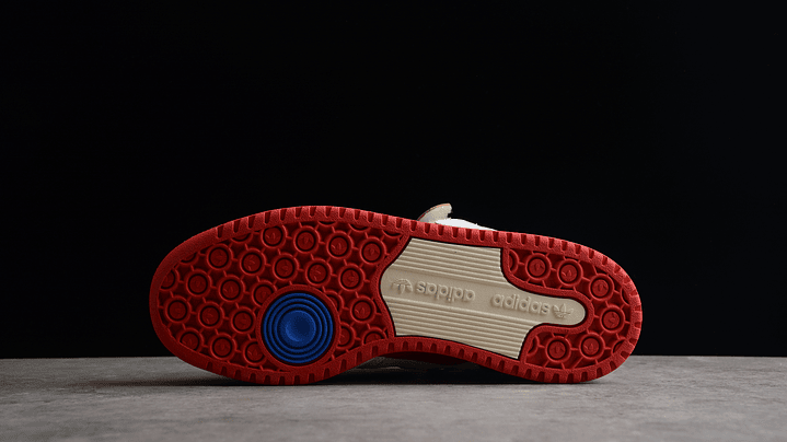 Adidas Forum vivid red 3