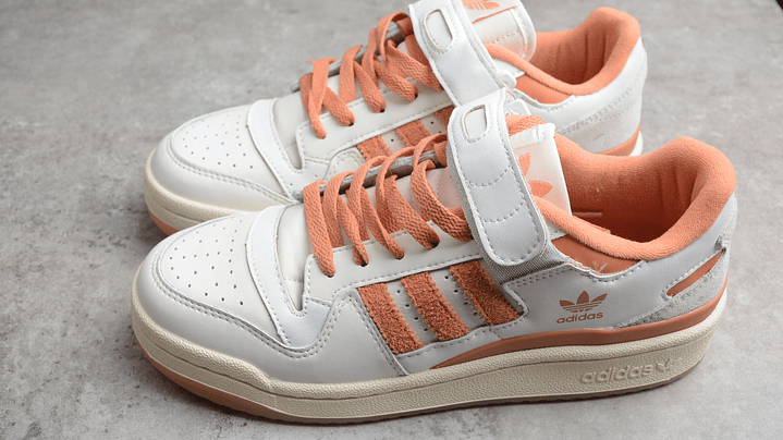 Adidas Forum white hazcop 5