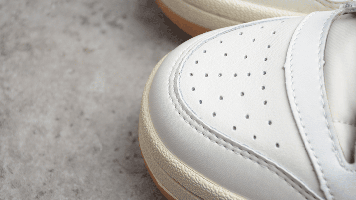 Adidas Forum white hazcop 6