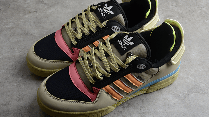 Adidas Forum x Bad bunny powerphase 5