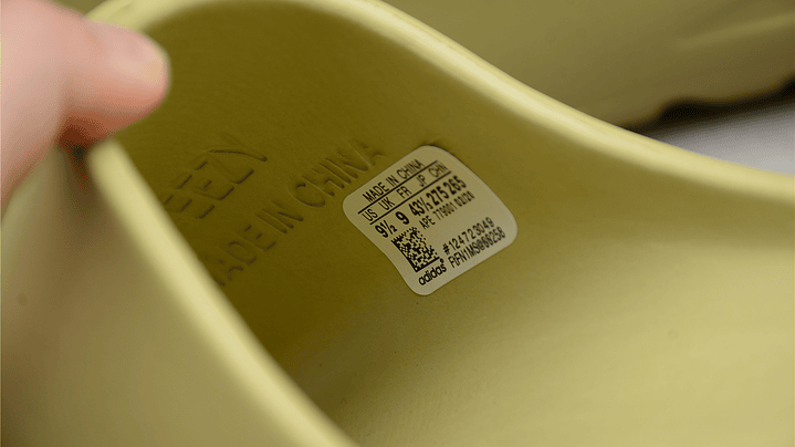 Yeezy Slide Oil green 5