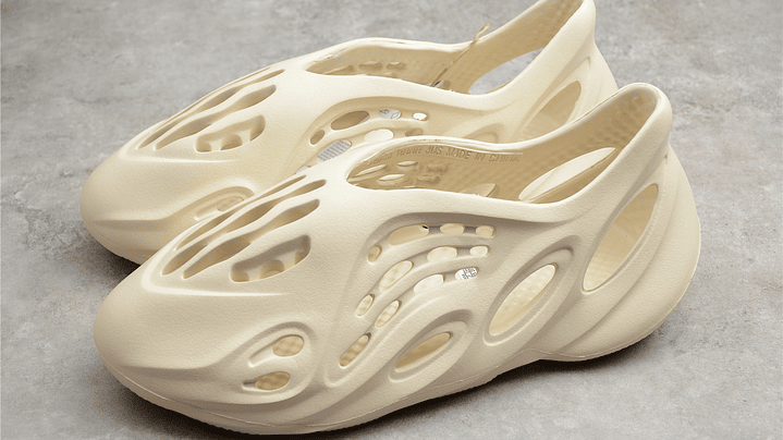 Yeezy Foam runner sand 5