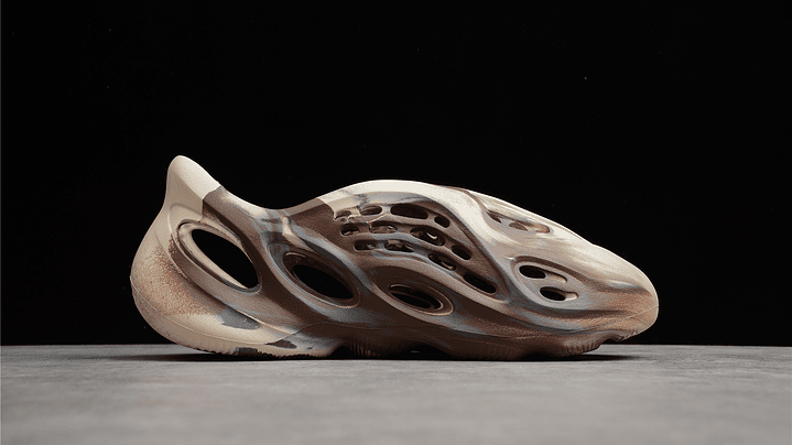 Yeezy Foam runner cream clay 2
