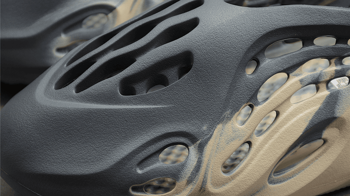 Yeezy Foam runner coconut 2